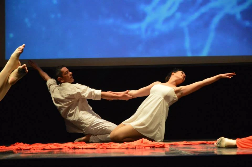 Produzione di danza moderna dell'Accademia